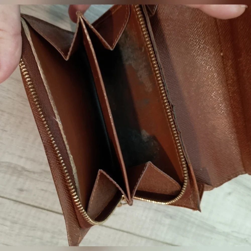 Louis Vuitton Monogram Porte Monnaie Tresor Wallet